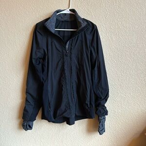 Lululemon light coat or sweatshirt